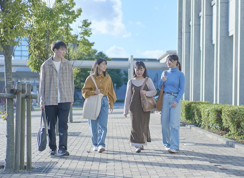 学校法人金城学園　加藤真一